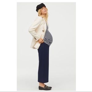 Maternity cropped pants